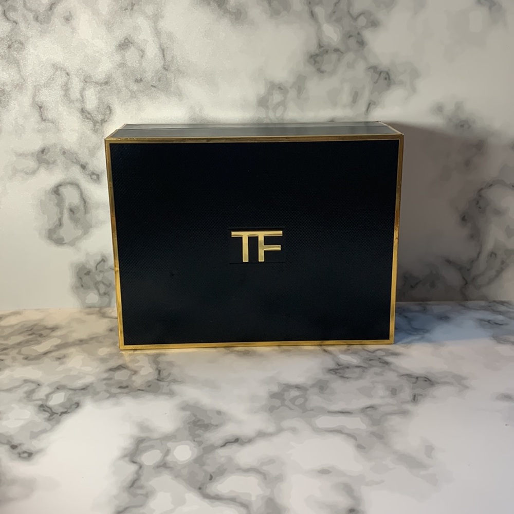 Tom Ford Velvet Storage Box - Picture 3 of 13